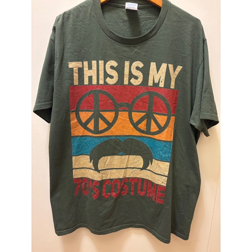 Port & Company Mens 70s Costume Graphic T-Shirt Green Large Peace Mustache Retro